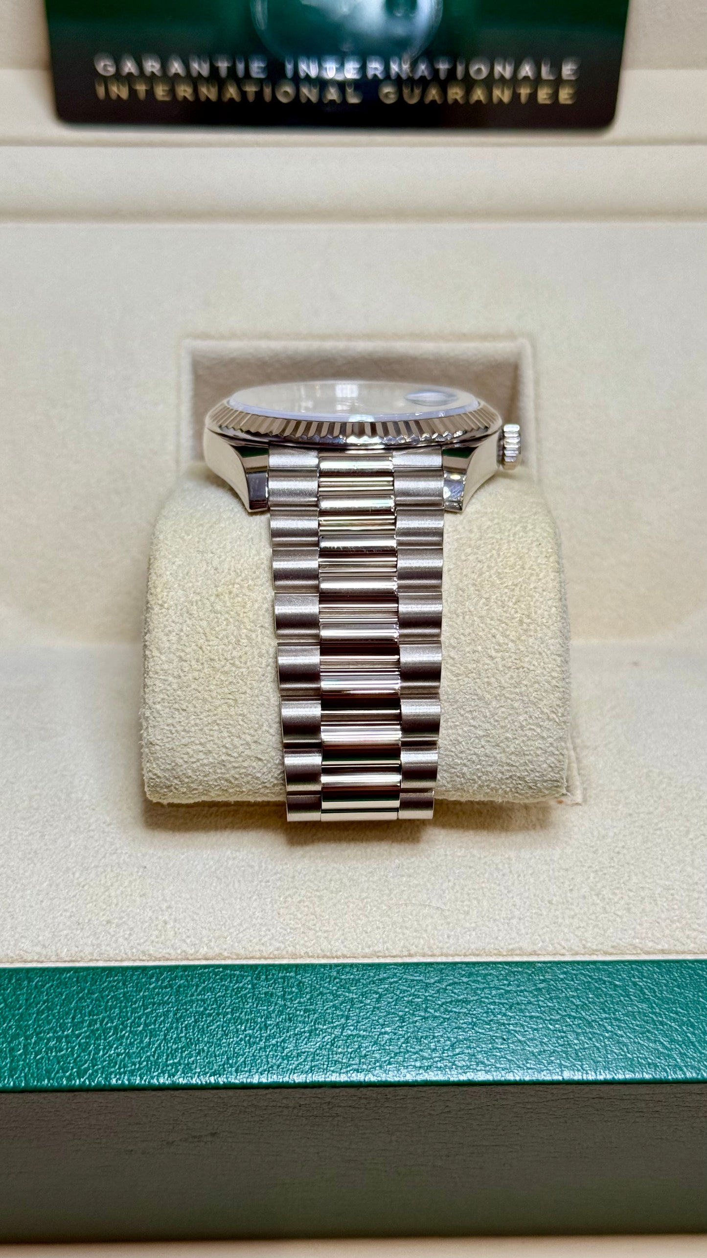 Rolex Day-Date 40 Green Dial on President 228239-0033 Card 2021