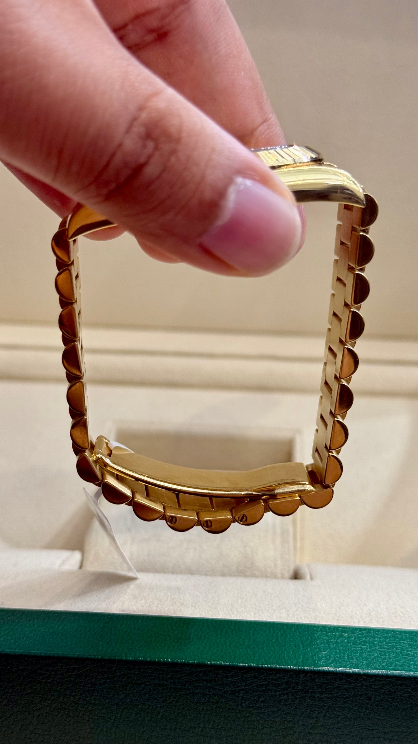 Rolex Day-Date II silver dial Dial on 218238 Card 2015