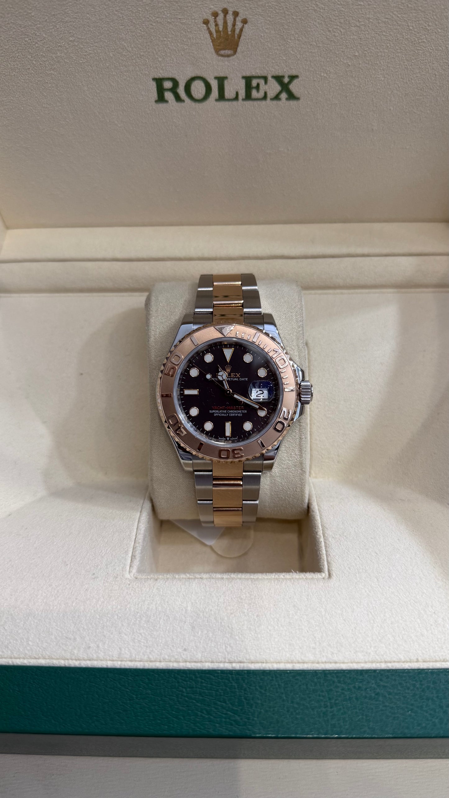 Rolex Yacht-Master Intense Black Dial on Oyster 126621-0002 Complete 2023