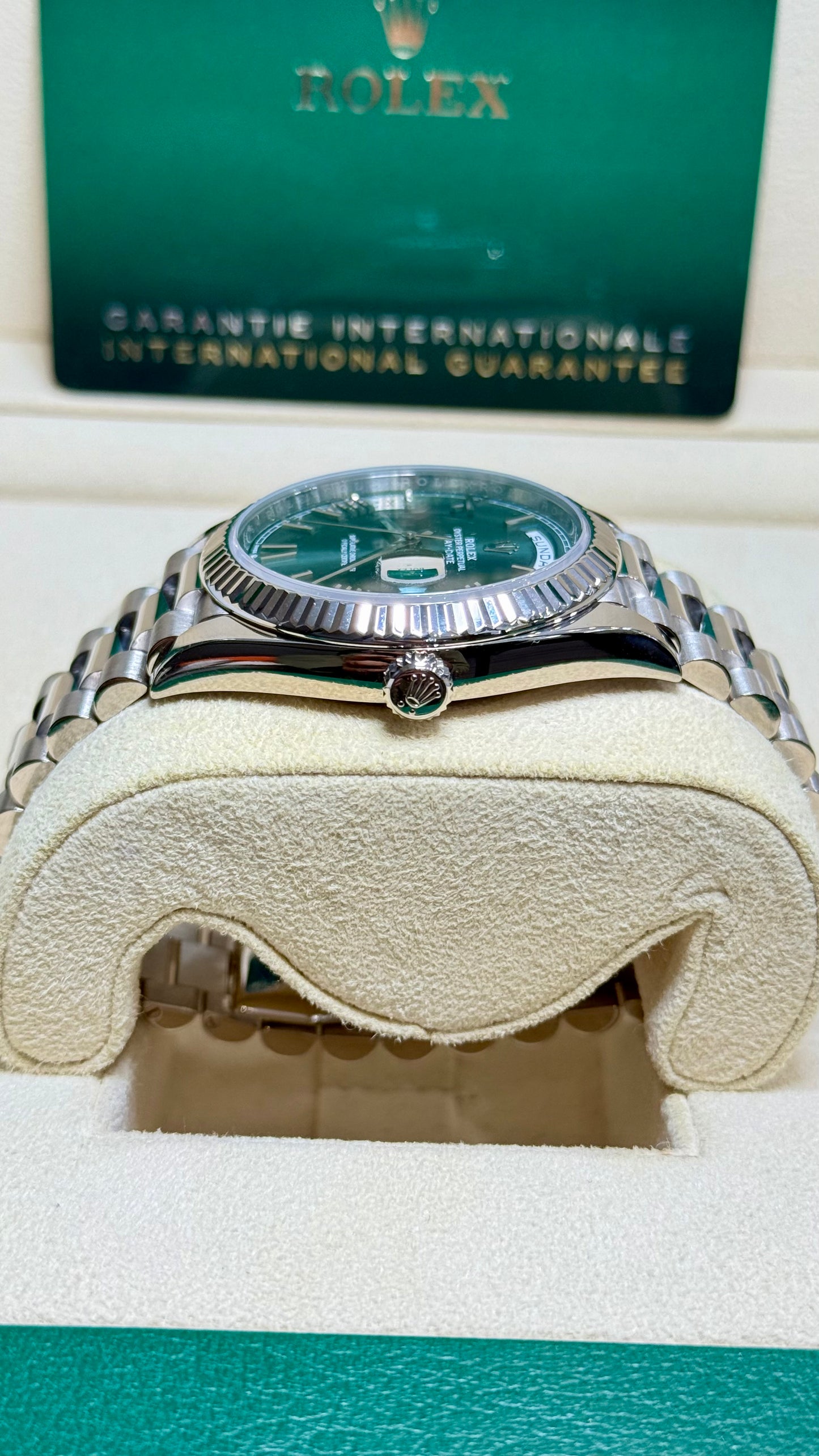Rolex Day-Date 40 Green Dial on President 228239-0033 Card 2021